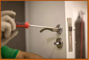 Manassas Local Locksmith Manassas, VA 703-270-6004 - 19-Emergency-Locksmith-service